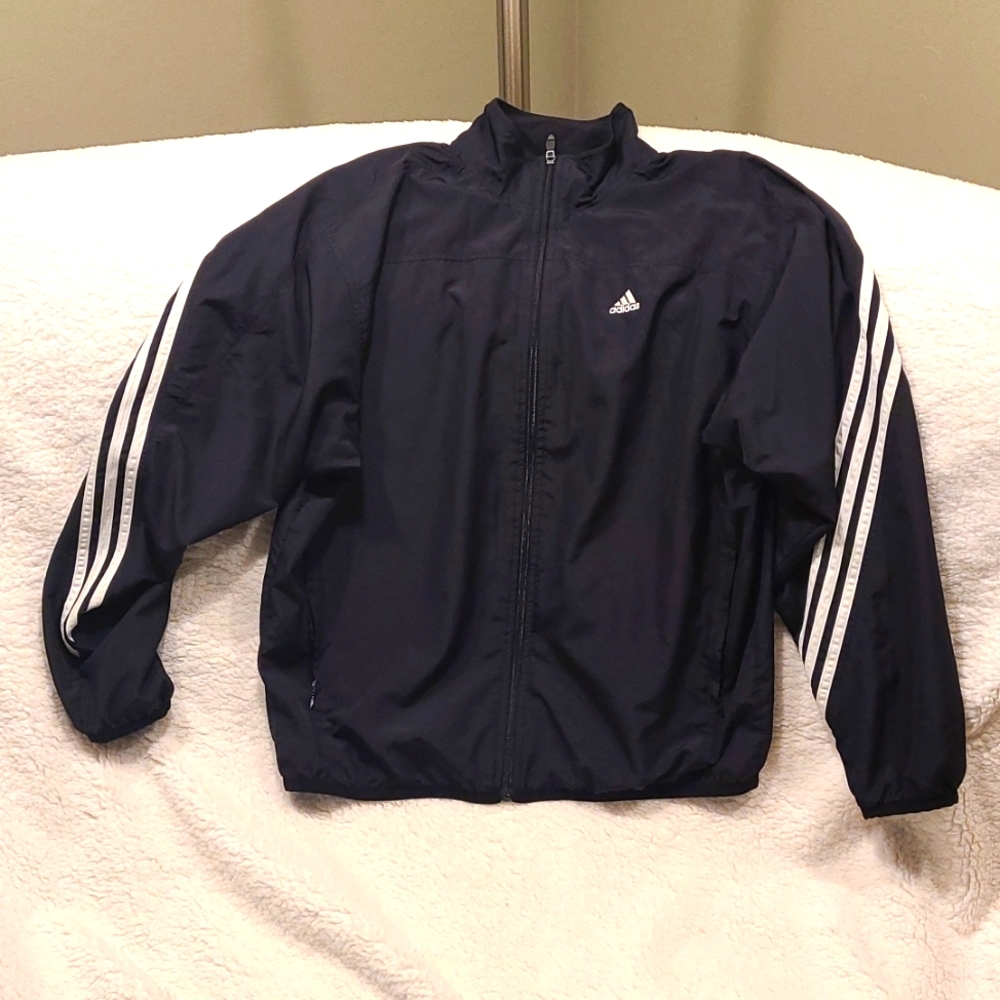 Men's Adidas lightweight jacket/ windbreaker Medium